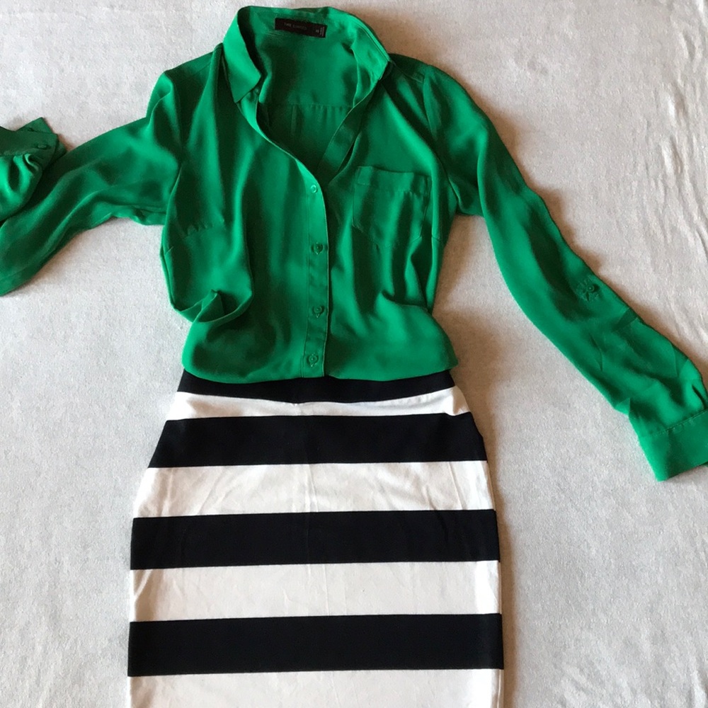 3/$15 NWOT The Limited green button down shirt